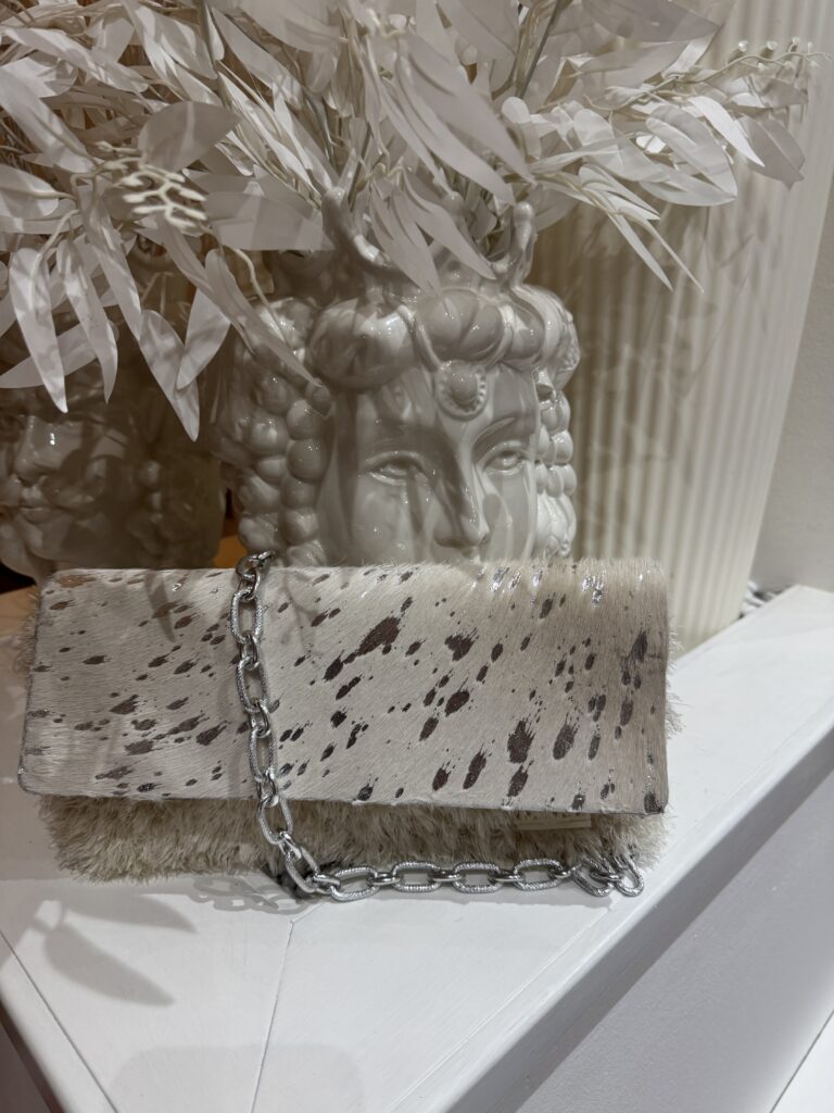 Borsa Teddy Neve 2 all’uncinetto, bianco latte