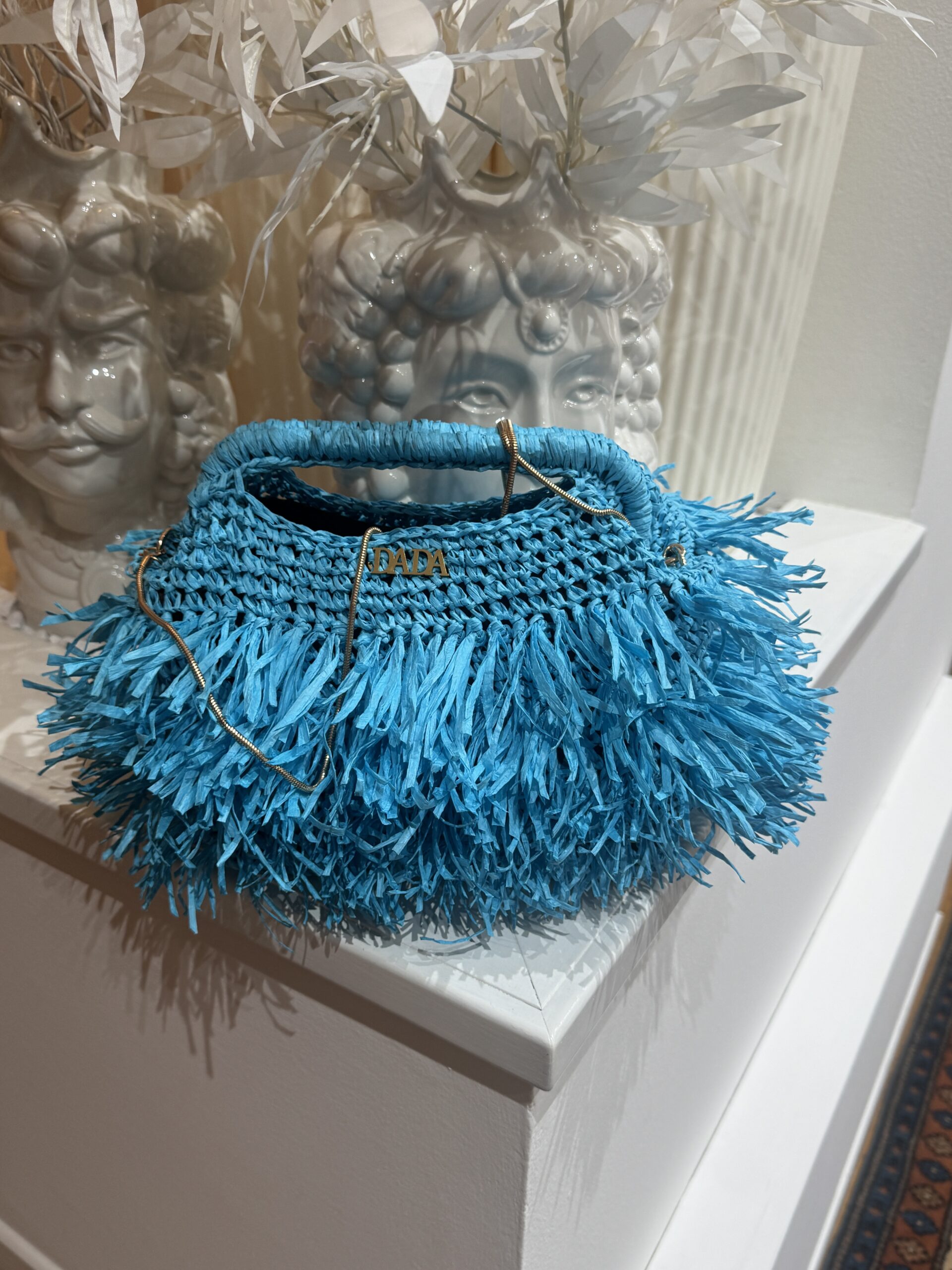 Summer turchese — fotografia originale della borsa in rafia con frangette